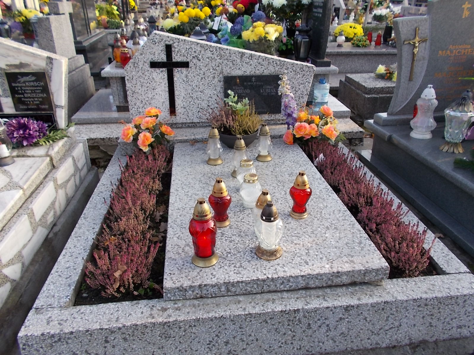 Grób ELŻBIETA KUBIAK