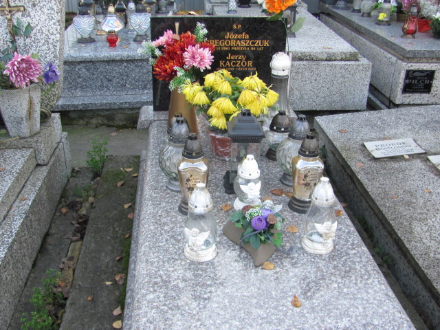 Grób JERZY KACZOR