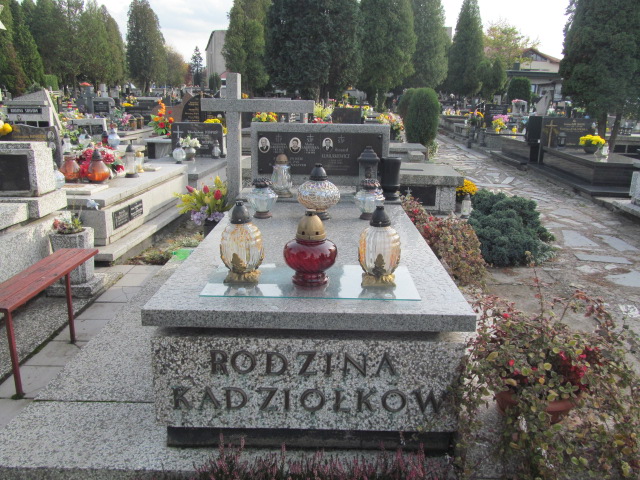 Grób Mieczysław Mirek
