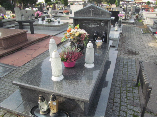 Grób Franciszek Iwański